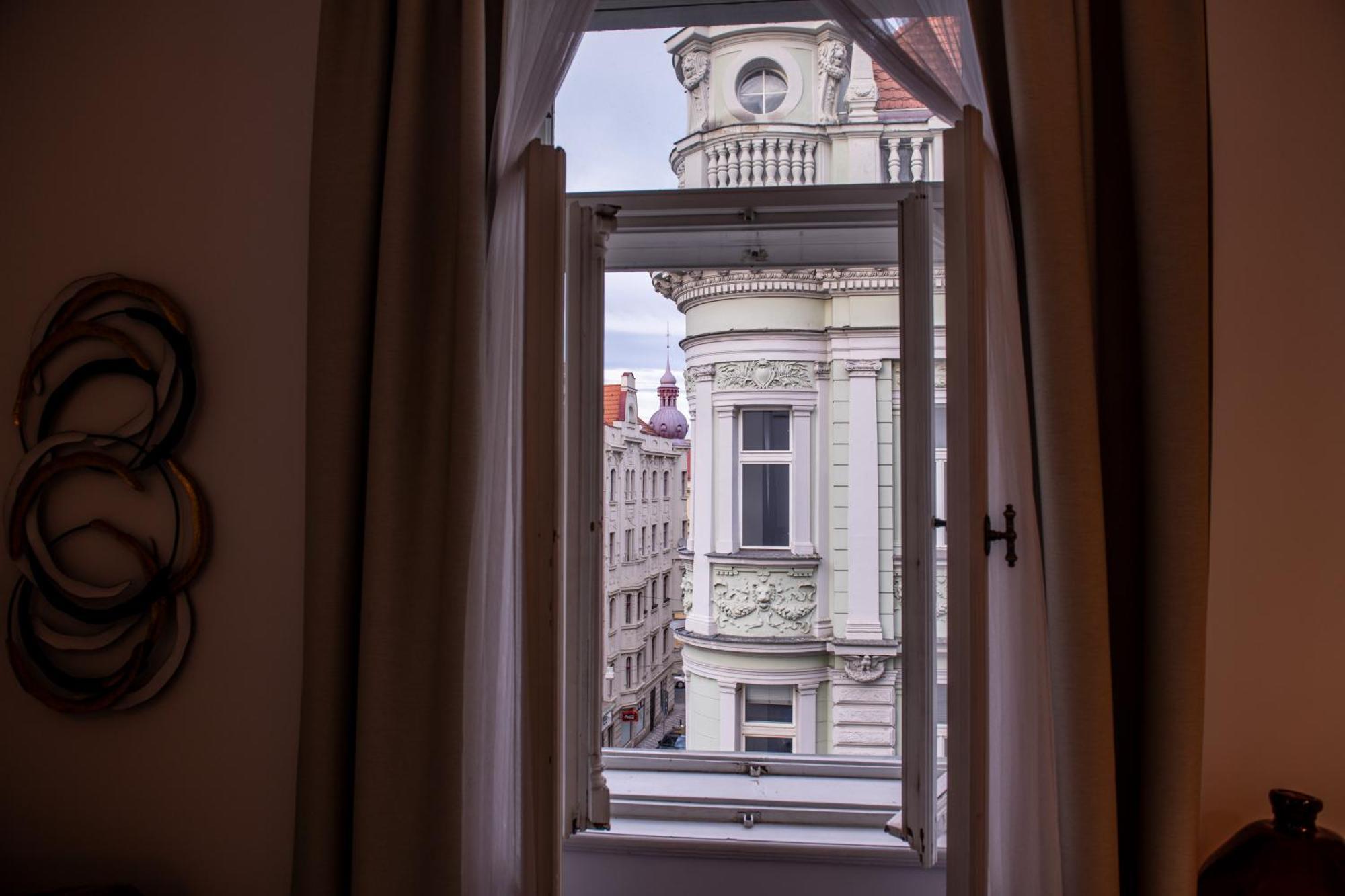 Modern Downtown Apt - Renovated, On Ideal Location Praga Exterior foto