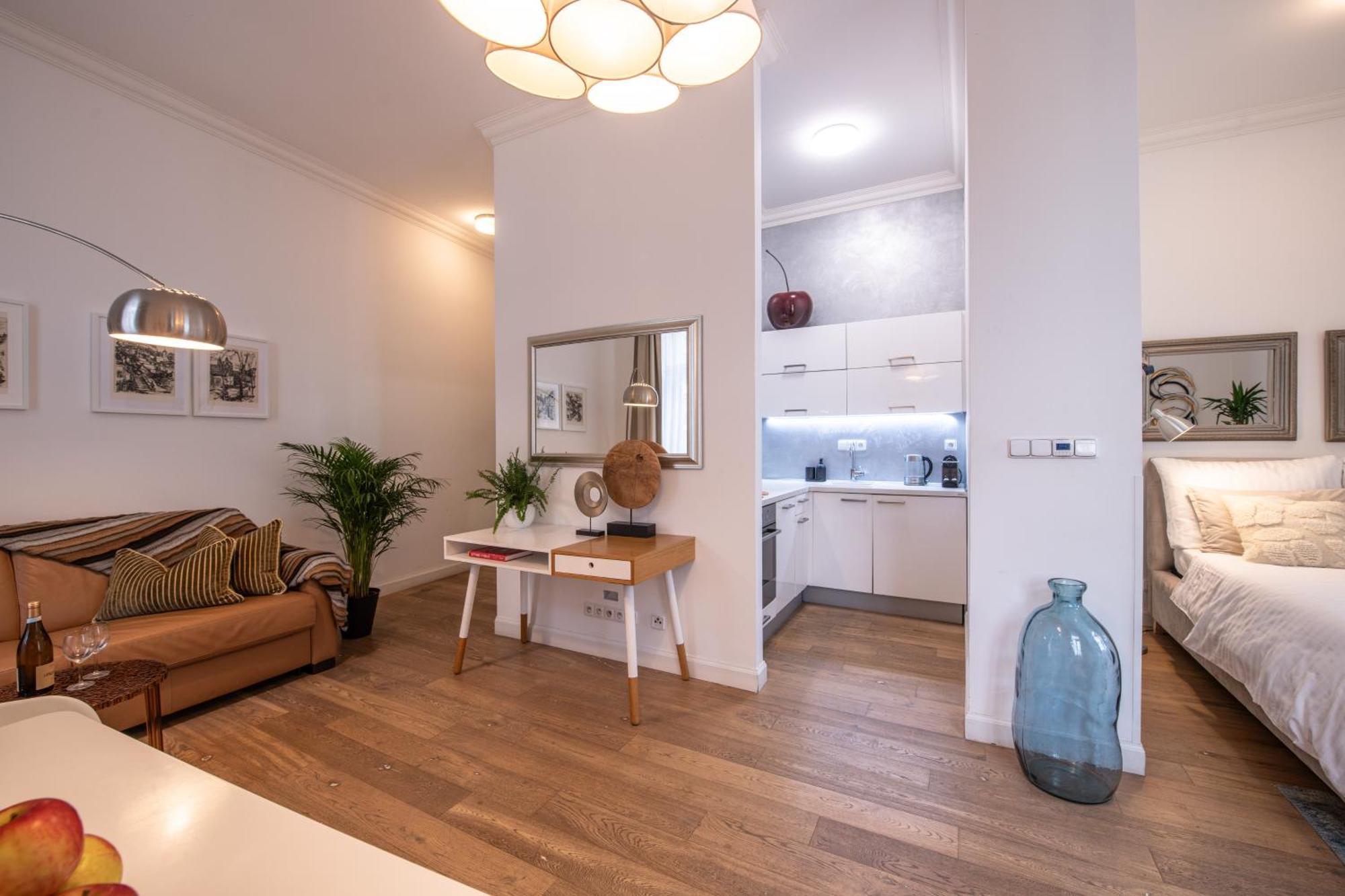 Modern Downtown Apt - Renovated, On Ideal Location Praga Exterior foto