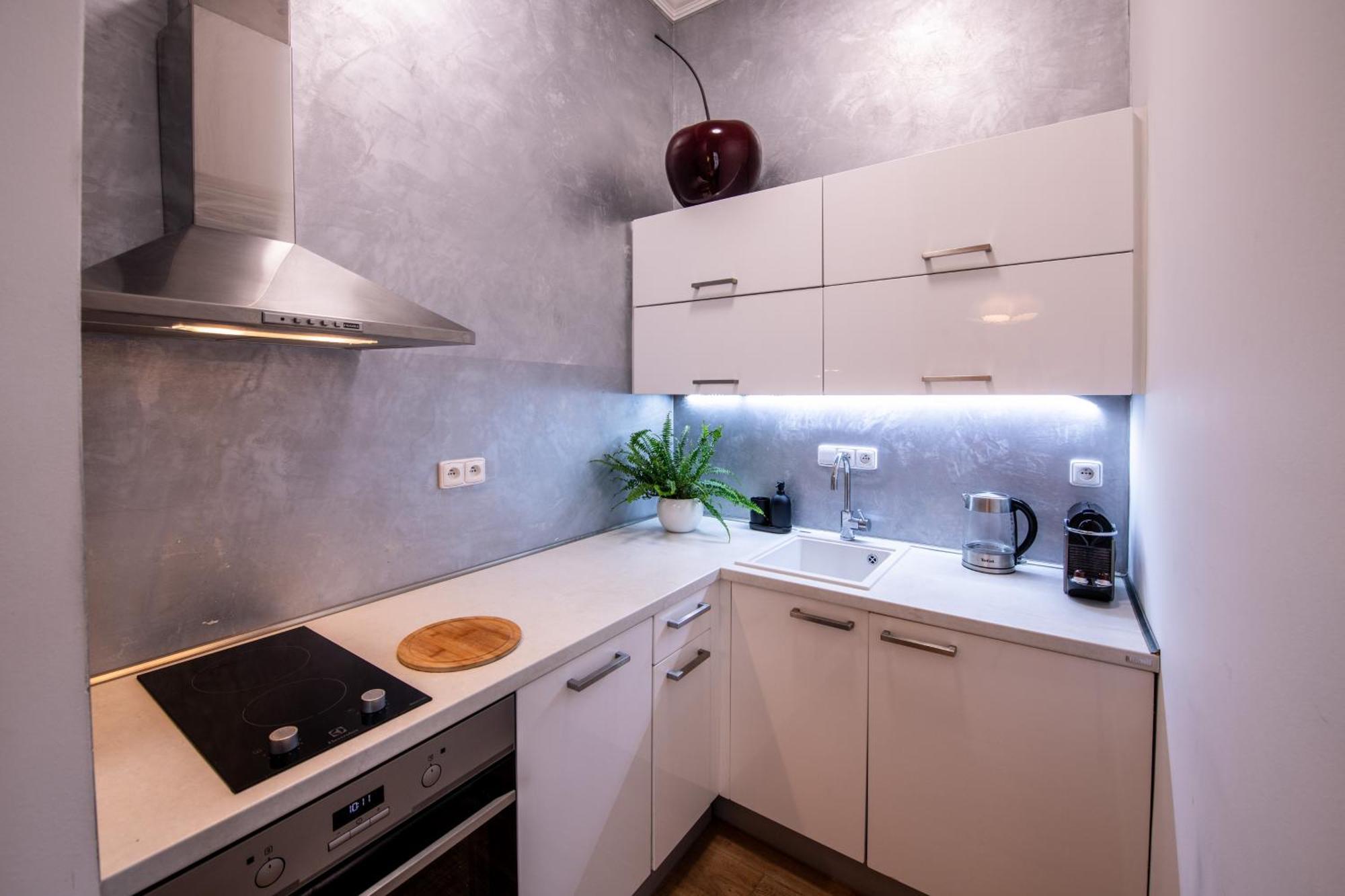 Modern Downtown Apt - Renovated, On Ideal Location Praga Exterior foto