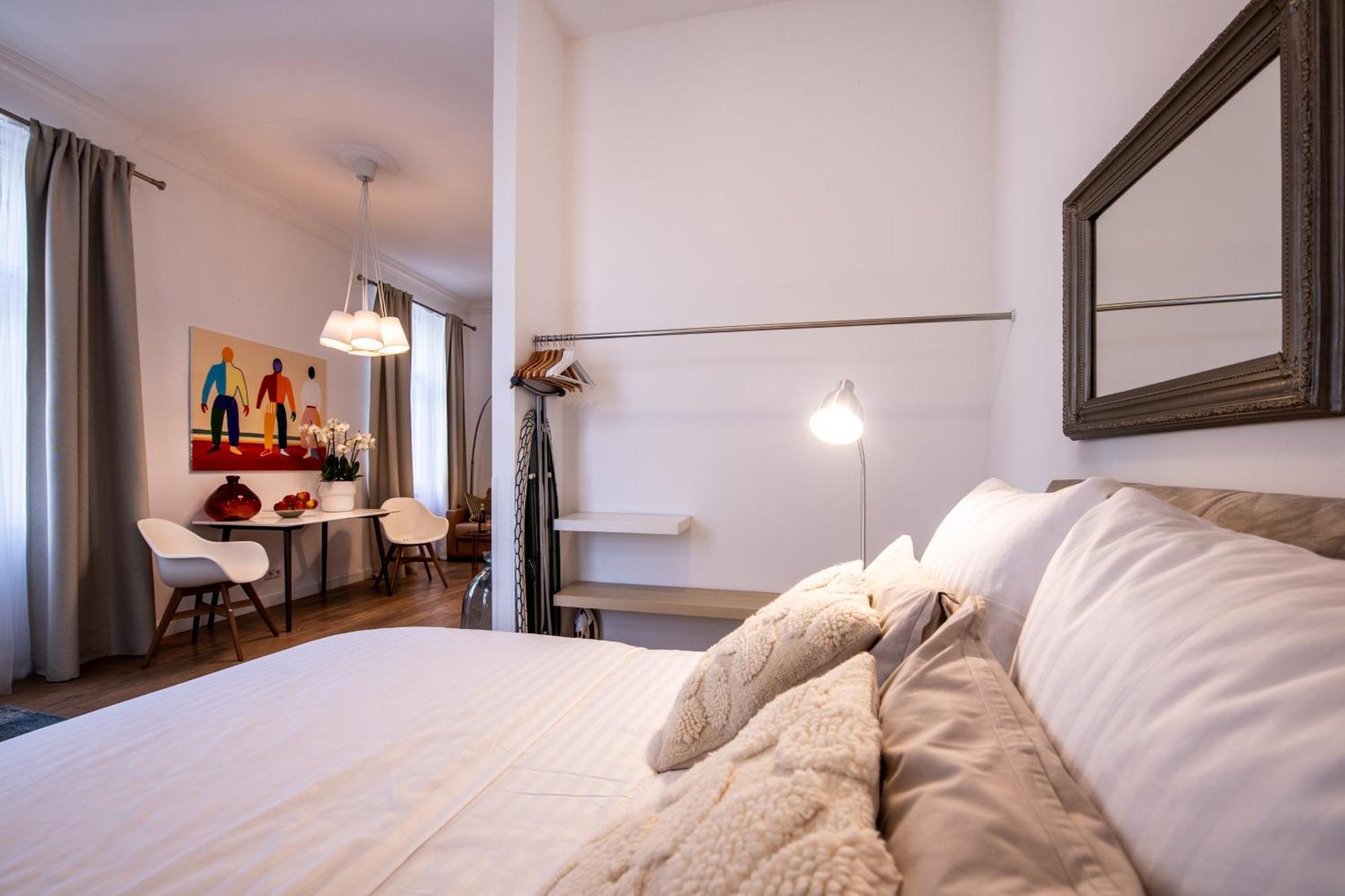Modern Downtown Apt - Renovated, On Ideal Location Praga Exterior foto