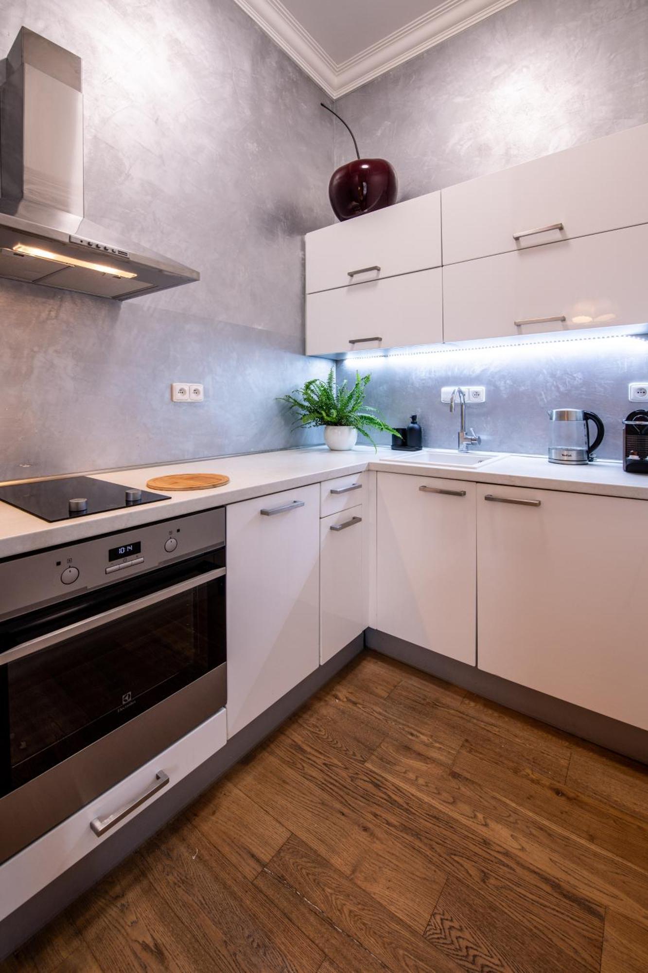 Modern Downtown Apt - Renovated, On Ideal Location Praga Exterior foto