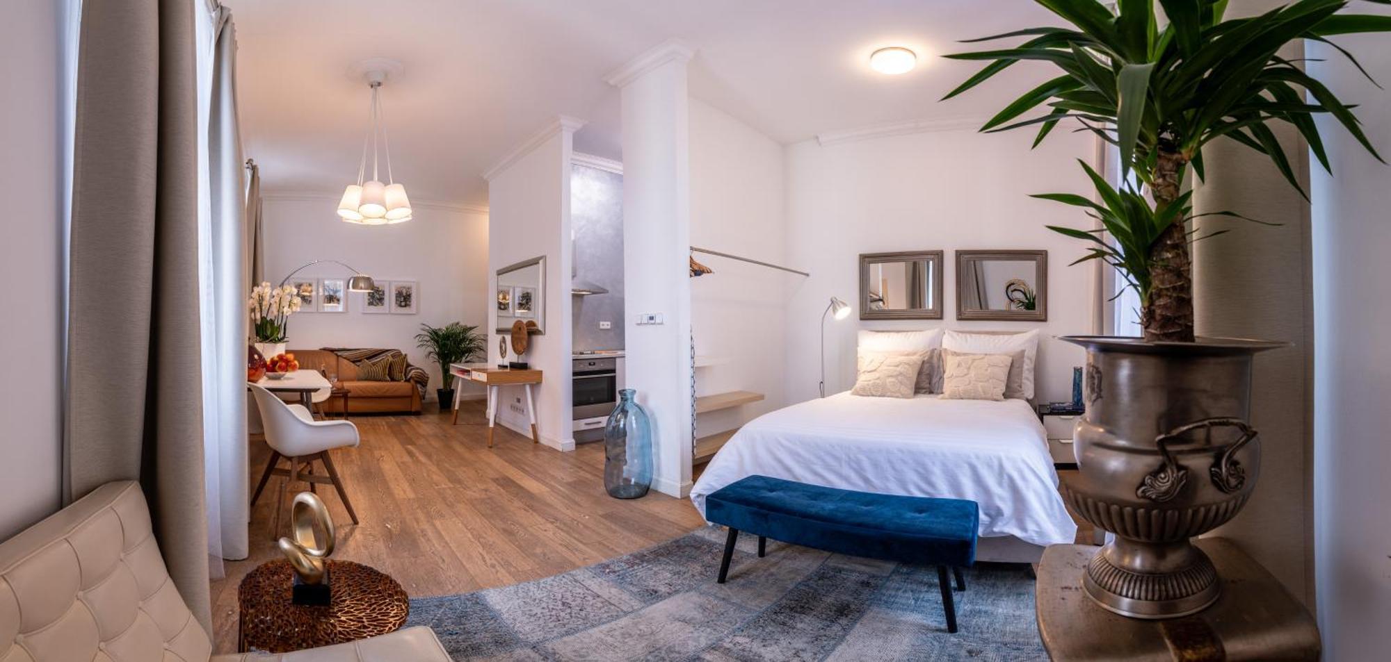 Modern Downtown Apt - Renovated, On Ideal Location Praga Exterior foto